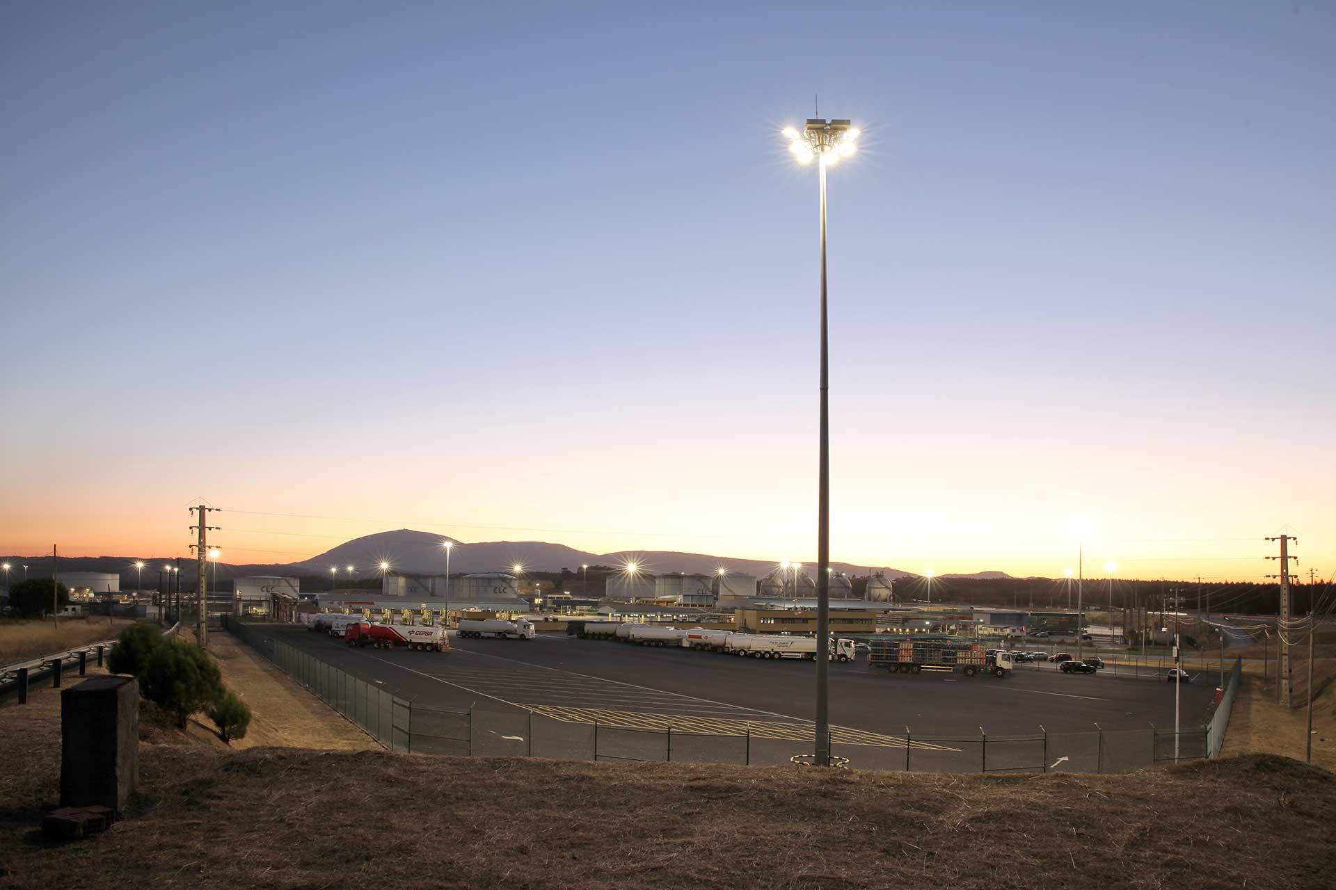 Solução de iluminação industrial da Schréder reduz os custos de energia em 77% para CLC em Portugal