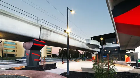 A Schréder forneceu soluções de iluminação para reforçar a segurança no corredor de transportes de Perth